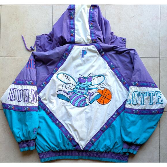 STARTER Other - Charlotte Hornets 90s PROPLAYER puffer TAPE jacket M teal purple NBA vintage